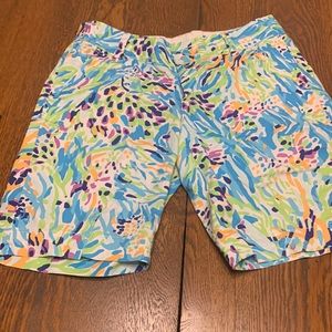 Lilly Pulitzer size 6 shorts